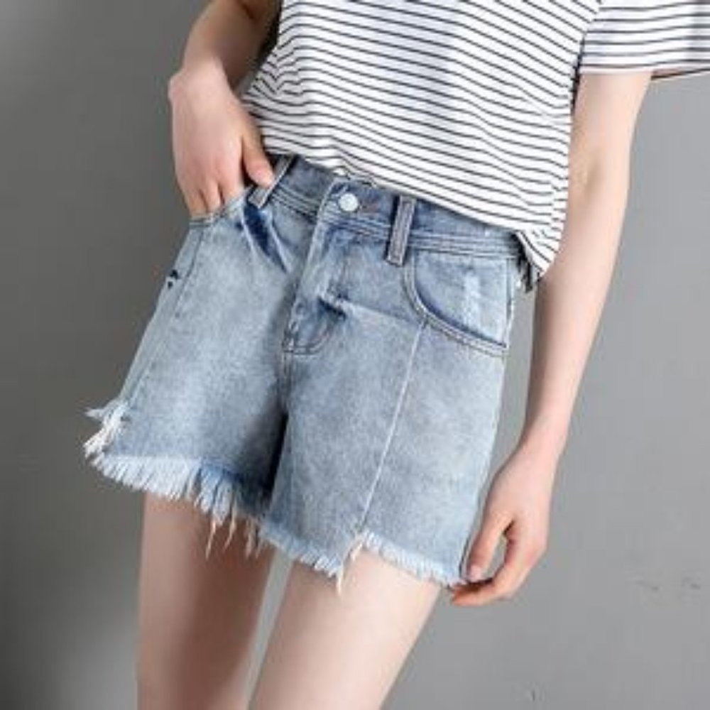 Casual shorts female